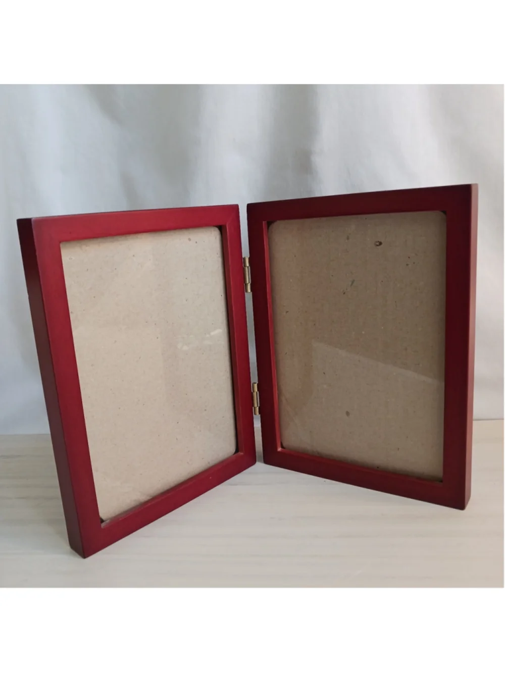 Double 5 X 7 Hinged Picture Frame Free Standing Red Mahogany Wood Colored